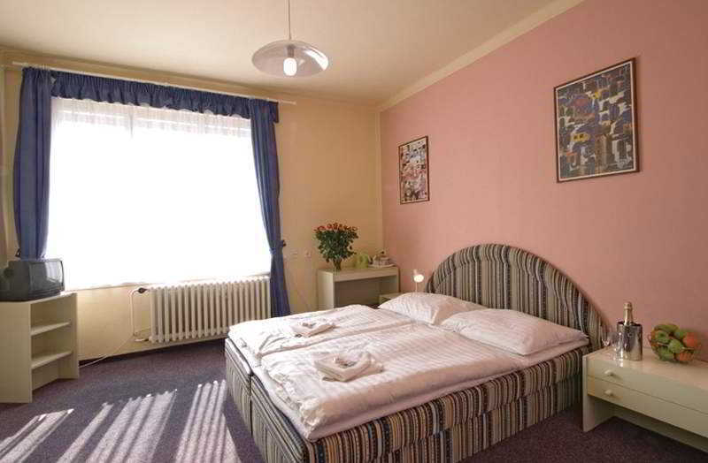 Hotel Stirka Praga Cameră foto
